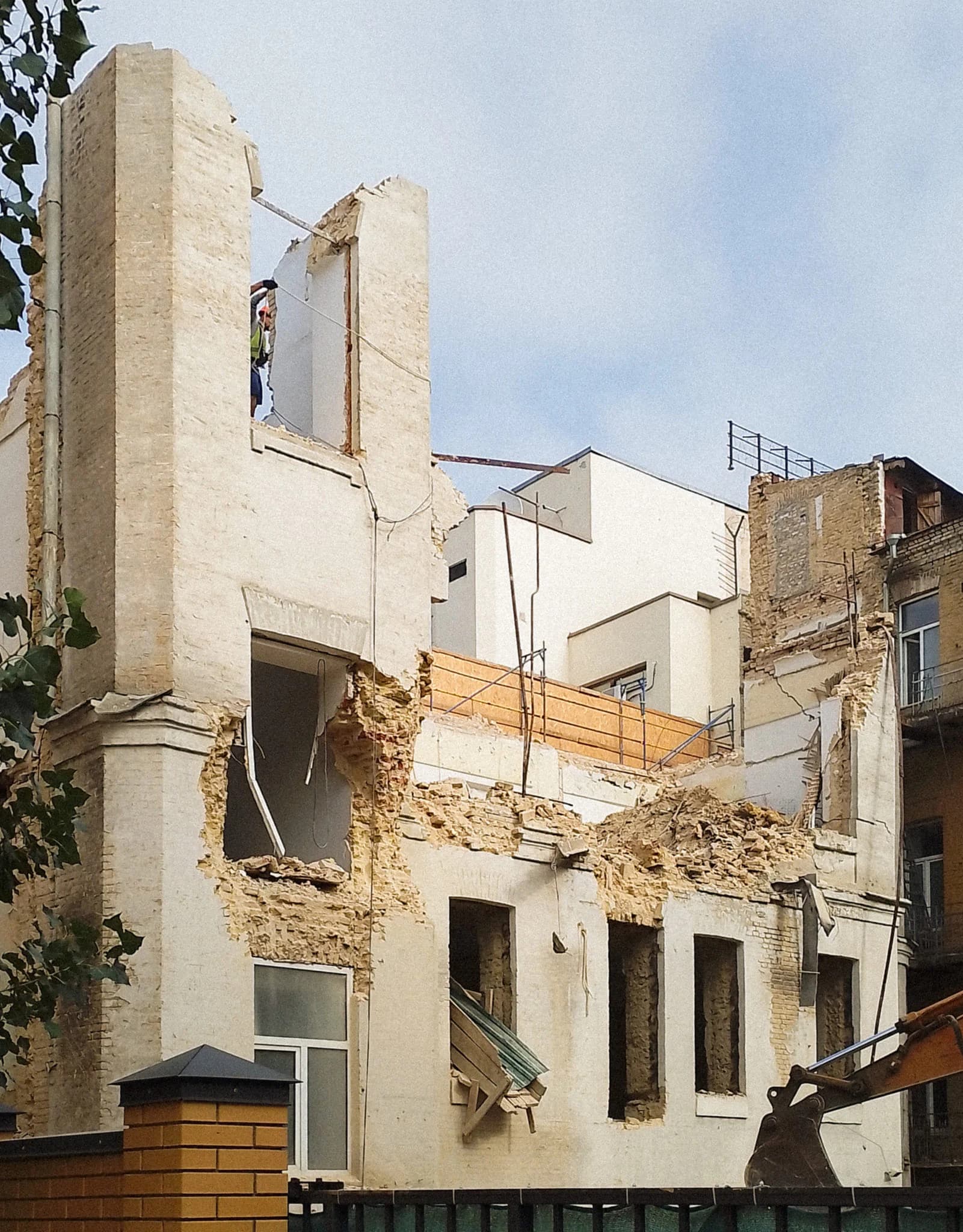 Будівля повітового земства на вулиці Рейтарській, 37А