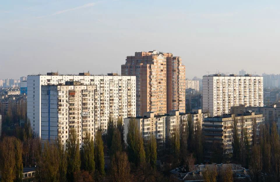 Забудова Русанівки