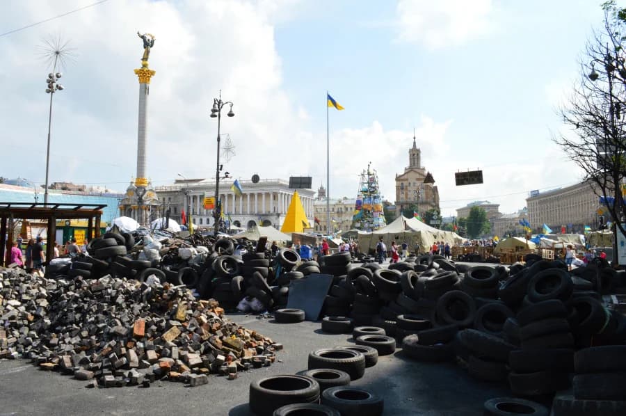 Хрещатик після Євромайдану, літо 2014 року