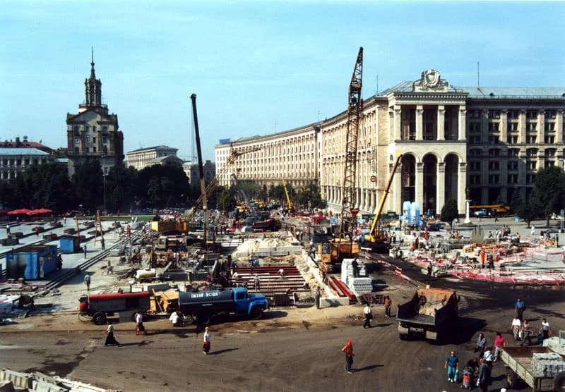 Реконструкція Майдану, 2001-2003