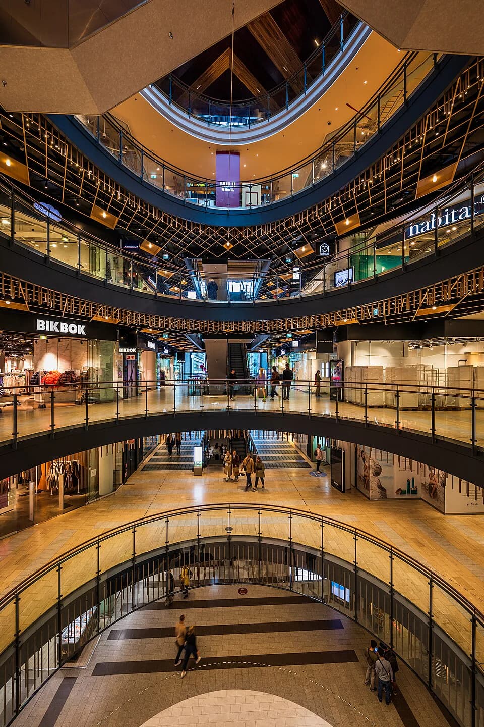 Торговий центр Kamppi. Автор: Ximonic