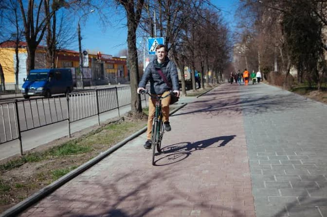 Велодоріжка у Львові.
